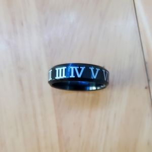 Roman numeral ring, black, size 9
